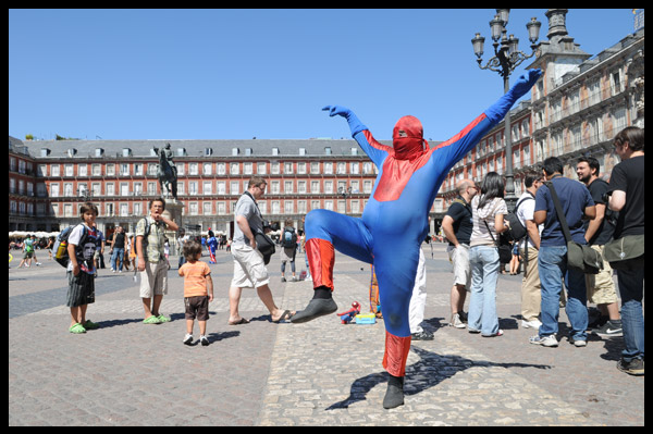 Spiderman en la Plaza Mayor - Madrid